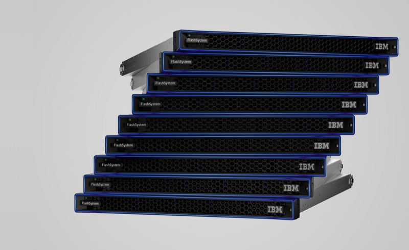 IBM FlashSystem 5600 Storage Array